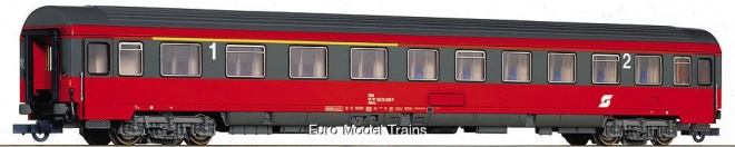 Passenger car 1st/2nd class<br /><a href='images/pictures/Roco/44645.jpg' target='_blank'>Full size image</a>